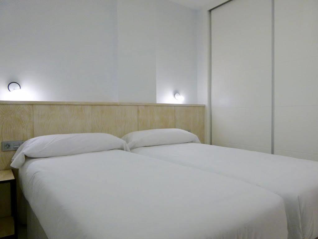 Urbanliving Gran Capitan Apartment Granada Luaran gambar